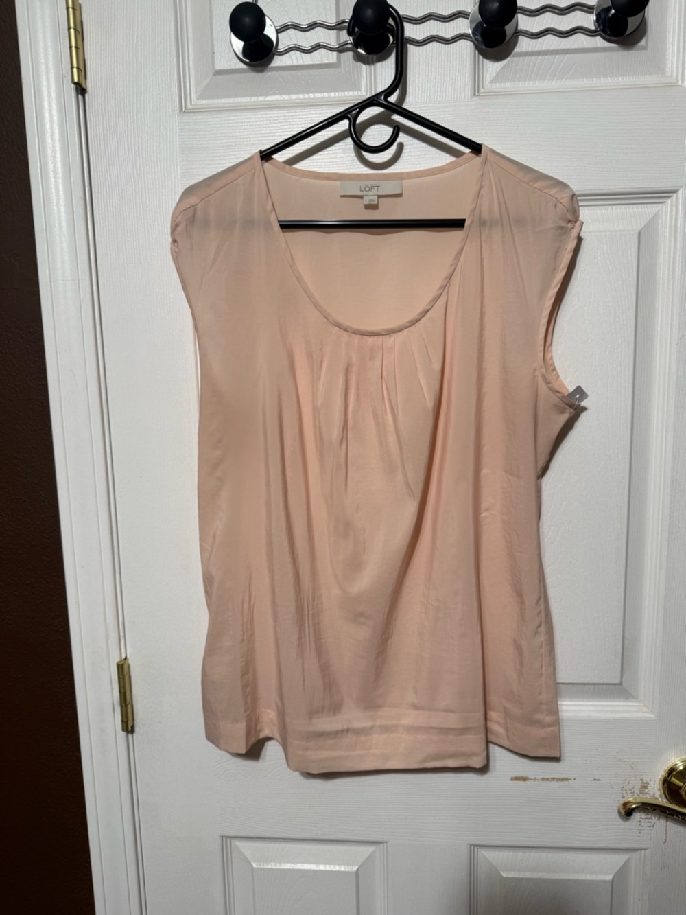LOFT Sleeveless Scoop Neck Blouse in Peach